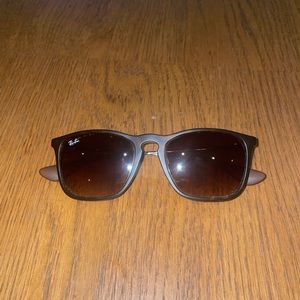 Ray-Ban Chris Sunglasses